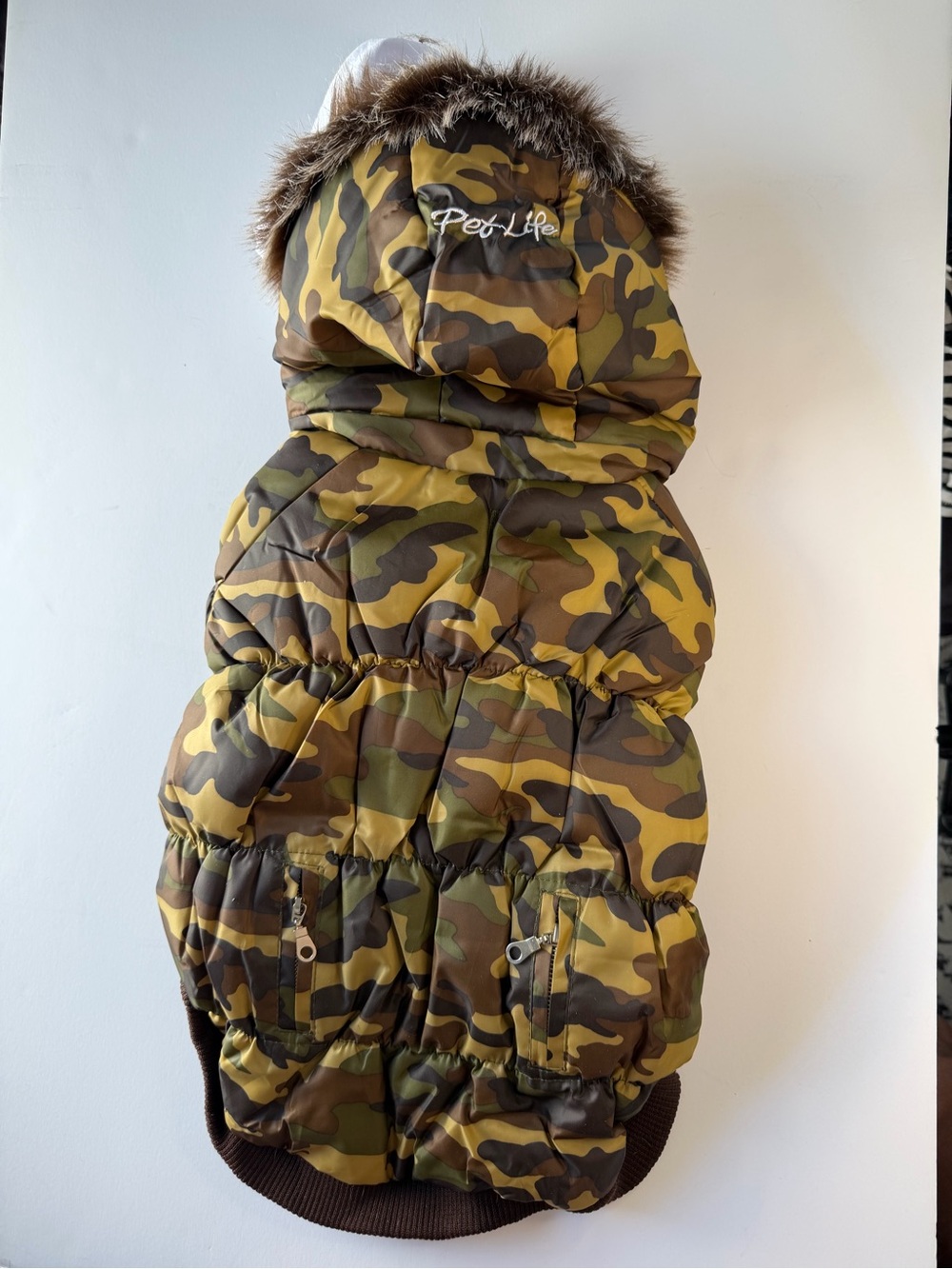 NWT Pet Life Dog Camo Puffer Jacket Removable Hood Faux Fur Trim Large